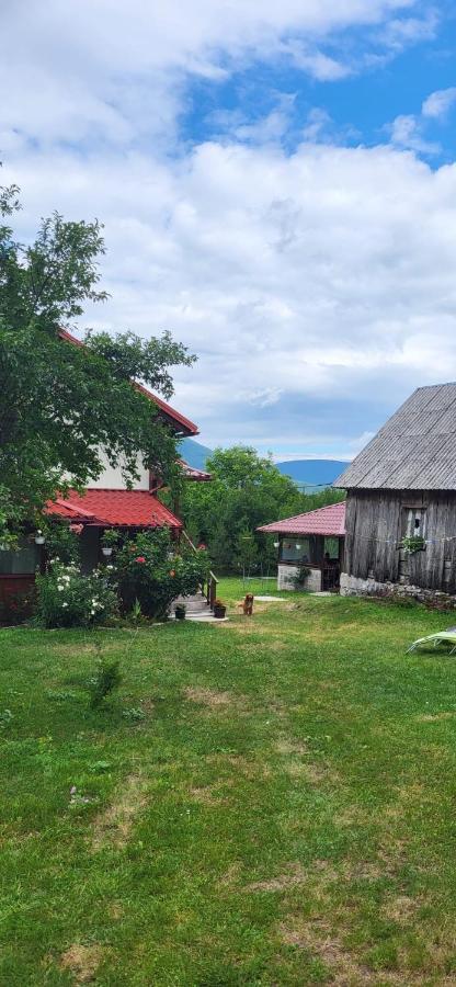 Апартаменты House Sara Кореница Экстерьер фото